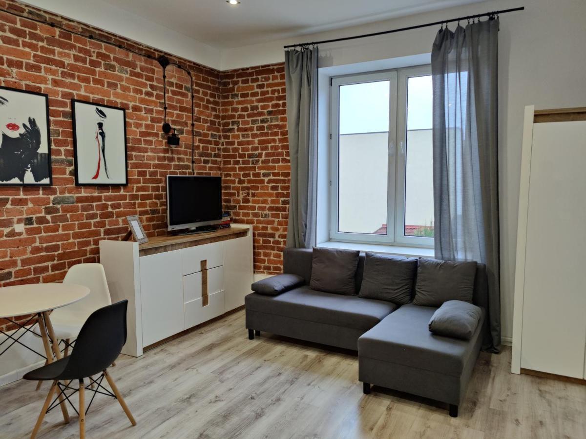 Loft Konopnickiej: With Code Access * Pabianice